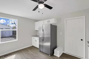 2737 Gibson Dr, Columbus, OH 43207 - Photo 16