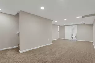 3039 Dresden St, Columbus, OH 43224 - Photo 24