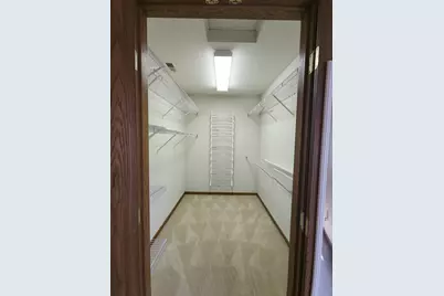 1381 Hillview Circle W, Newark, OH 43055 - Photo 10