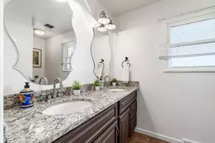 6869 Cedar Brook Pl, New Albany, OH 43054 - Photo 4