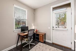 141 N 21st St, Columbus, OH 43203 - Photo 6