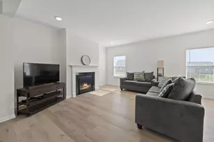 320 Rochdale Run, Delaware, OH 43015 - Photo 6