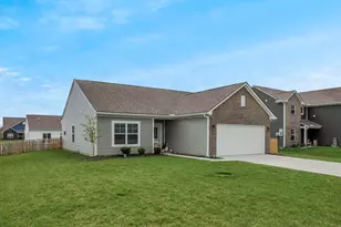 414 Quincy Cir, London, OH 43140 - Photo 2