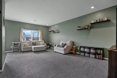 414 Quincy Circle, London, OH 43140 - Photo 6