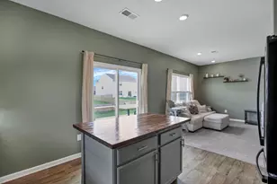 414 Quincy Cir, London, OH 43140 - Photo 12