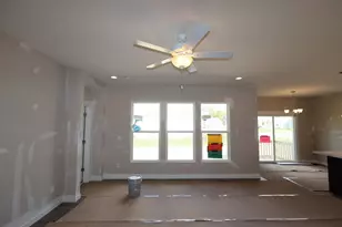 290 Olympic Loop, Commercial Point, OH 43116 - Photo 4
