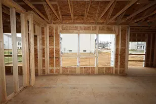 290 Olympic Loop, Commercial Point, OH 43116 - Photo 4