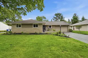 1815 Merriweather Dr, Columbus, OH 43221 - Photo 2
