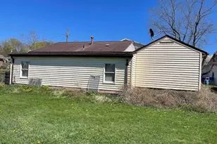 234 N Bridge St, Newcomerstown, OH 43832 - Photo 4