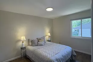 1645 Liscomb Rd, Columbus, OH 43207 - Photo 16