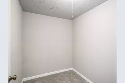 2621 Ipswick Circle, Columbus, OH 43224 - Photo 26