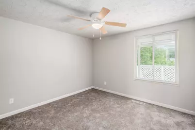 2621 Ipswick Circle, Columbus, OH 43224 - Photo 16