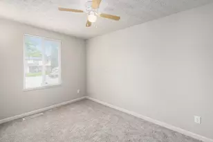 2621 Ipswick Cir, Columbus, OH 43224 - Photo 18