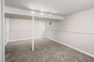 2621 Ipswick Cir, Columbus, OH 43224 - Photo 22