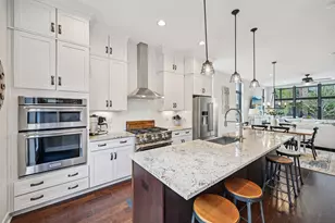 304 Cornelius St, Columbus, OH 43215 - Photo 8