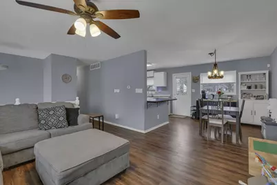5667 Roche Drive, Columbus, OH 43229 - Photo 10