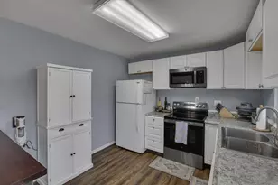 5667 Roche Dr, Columbus, OH 43229 - Photo 12