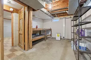 3645 Maize Rd, Columbus, OH 43224 - Photo 32