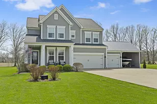 7822 Meadow Chase Dr, Sunbury, OH 43074 - Photo 2