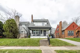 915 Kelton Ave, Columbus, OH 43206 - Photo 2