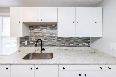 482 E Jenkins Avenue, Columbus, OH 43207 - Photo 14