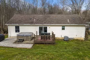 639 Daffodil Dr, Howard, OH 43028 - Photo 2