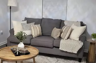 570 N Ohio Ave, Columbus, OH 43203 - Photo 4