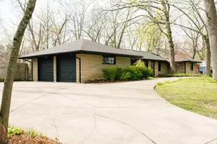 2655 Minerva Lake Rd, Columbus, OH 43231 - Photo 2