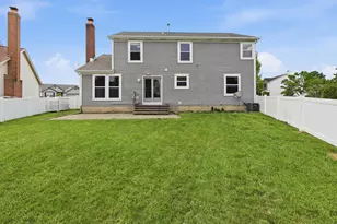 6437 Hemmingford Dr, Canal Winchester, OH 43110 - Photo 2