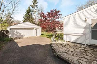 136 Fallis Road, Columbus, OH 43214 - Photo 4