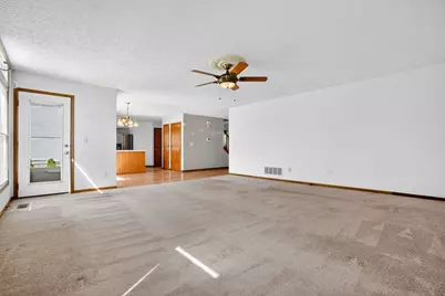 683 Scioto Meadows Boulevard, Grove City, OH 43123 - Photo 12