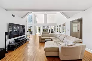 2433 Brookwood Rd, Columbus, OH 43209 - Photo 20