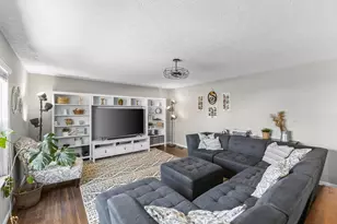 7866 Dolmen Dr, Blacklick, OH 43004 - Photo 8