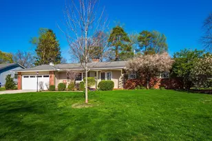 1490 Pemberton Dr, Columbus, OH 43221 - Photo 2