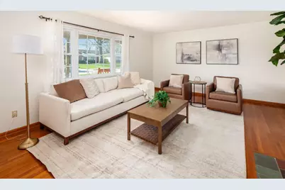 1490 Pemberton Drive, Columbus, OH 43221 - Photo 8