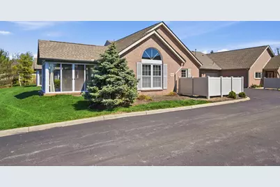 5610 Columbard Way #10, Columbus, OH 43230 - Photo 2