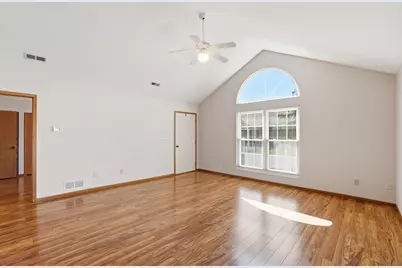 5610 Columbard Way #10, Columbus, OH 43230 - Photo 8