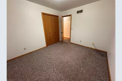 1408 Beckett Avenue, Cambridge, OH 43725 - Photo 12