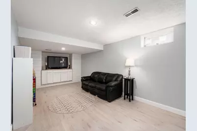 3710 Newell Drive, Columbus, OH 43228 - Photo 18
