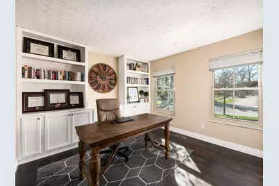 3710 Newell Drive, Columbus, OH 43228 - Photo 6