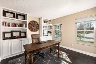 3710 Newell Dr, Columbus, OH 43228 - Photo 6