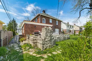 1942 Bedford Rd, Upper Arlington, OH 43212 - Photo 26