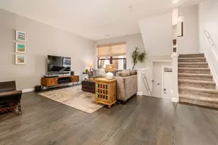 587 E Rich St, Columbus, OH 43215 - Photo 12