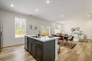 324 Postle Blvd, Columbus, OH 43228 - Photo 10