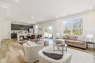 324 Postle Blvd, Columbus, OH 43228 - Photo 4