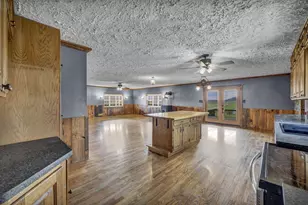 18513 Hobbler Ln, Lore City, OH 43755 - Photo 4