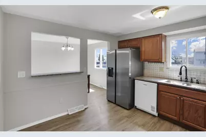 3013 Gannett Road, Columbus, OH 43231 - Photo 16