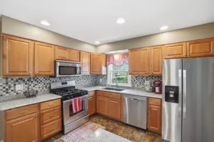 751 Garrett Dr, Columbus, OH 43214 - Photo 10