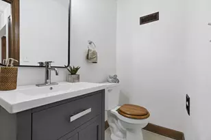 2532 Brookwood Rd, Columbus, OH 43209 - Photo 24