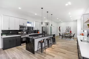 1198 E Rich St, Columbus, OH 43205 - Photo 12